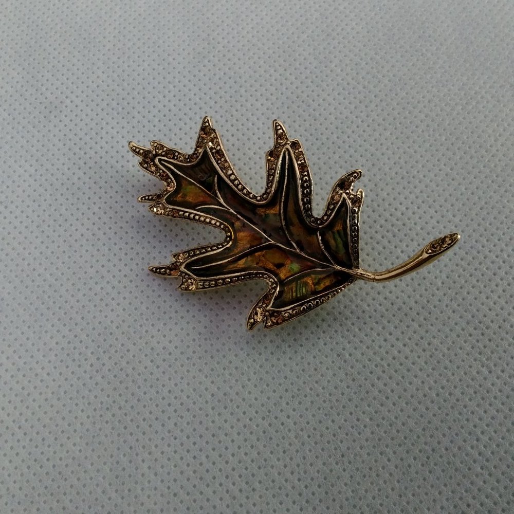 Vtg Liz Claiborne Signed LC Fall Autumn Oak Leaf Rhinestone Brooch/Pin